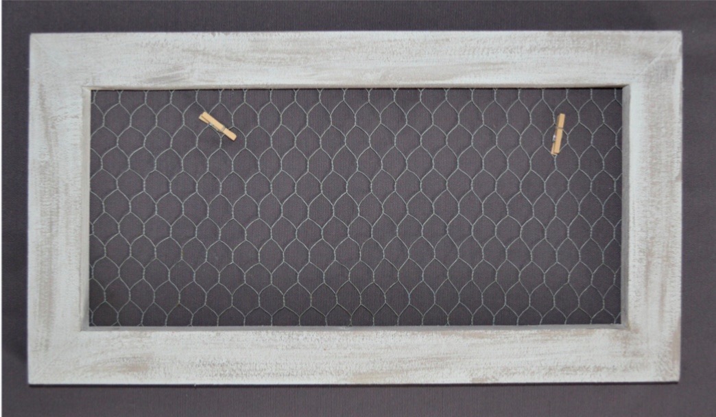 Pele mele photo effet patine ceruse vielli blanc gris grillage de poule deco