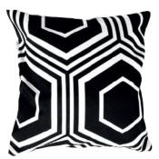 Coussin Motifs Géométriques Noirs et Blanc Déco Grafic Tendance