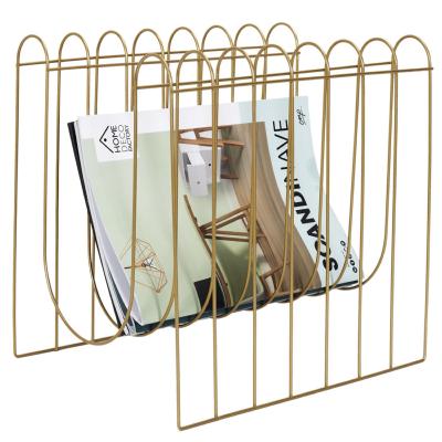 Range Magazines Métal Filaire Doré H.33 cm