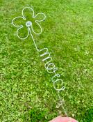 Fleur personnalisée en fil aluminium – Cadeau de fin d’année pour maîtresse, ATSEM, AVS…