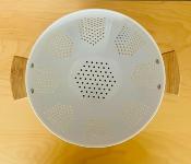 Passoire en Métal Blanc avec Poignées en Bambou – 4,5 L – H. 28,5 cm